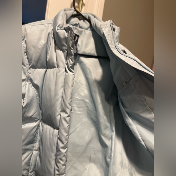 Women’s GAP down filled powder blue color puffer jacket. - Picture 8 of 11